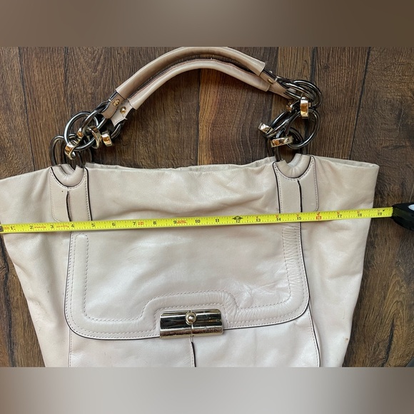 Coach Leather Shoulder Bag / Purse with Gorgeous Hardware - Picture 5 of 12